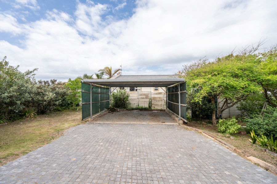 8 Bedroom Property for Sale in West Bank Eastern Cape